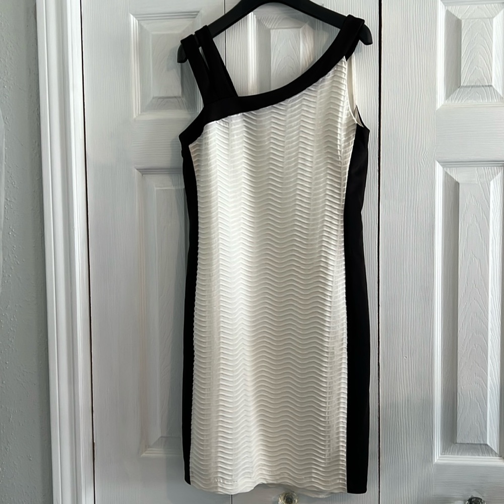 Size 8 Cream and black dress.